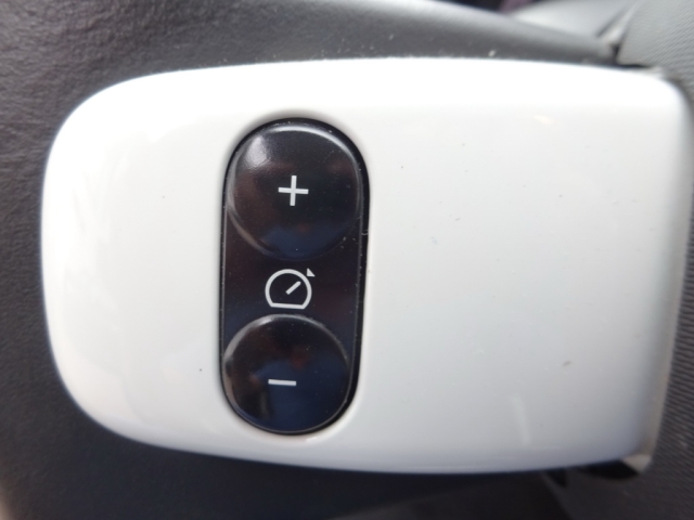 Renault - TWINGO Intens SCe 65