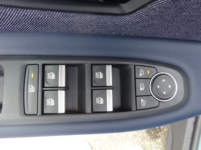 Renault - RENAULT 4 E-TECH ELECTRIC Techno 150 PS comfort range