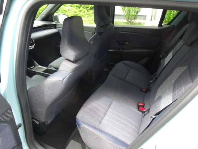 Renault - RENAULT 4 E-TECH ELECTRIC Techno 150 PS comfort range