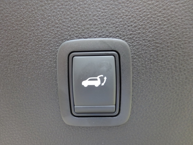 Renault - RENAULT 4 E-TECH ELECTRIC Techno 150 PS comfort range