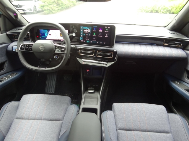 Renault - RENAULT 4 E-TECH ELECTRIC Techno 150 PS comfort range