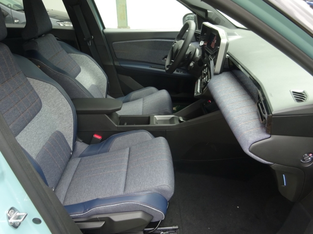 Renault - RENAULT 4 E-TECH ELECTRIC Techno 150 PS comfort range