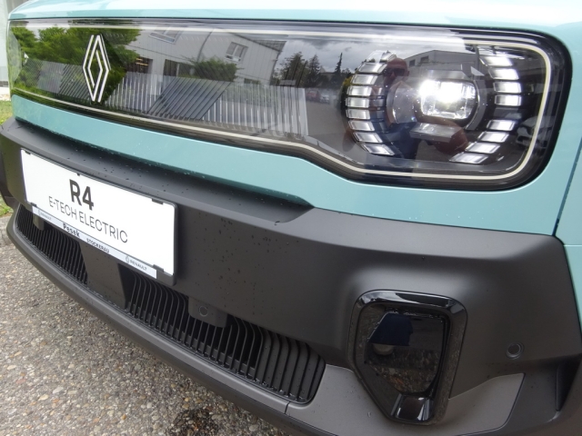 Renault - RENAULT 4 E-TECH ELECTRIC Techno 150 PS comfort range