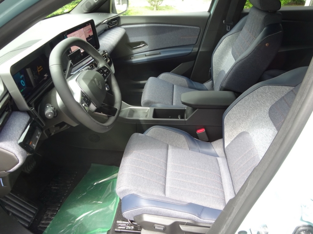 Renault - RENAULT 4 E-TECH ELECTRIC Techno 150 PS comfort range
