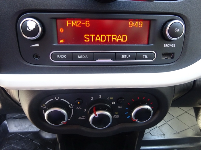 Renault - TWINGO LIFE SCe 70 (2LIBC)