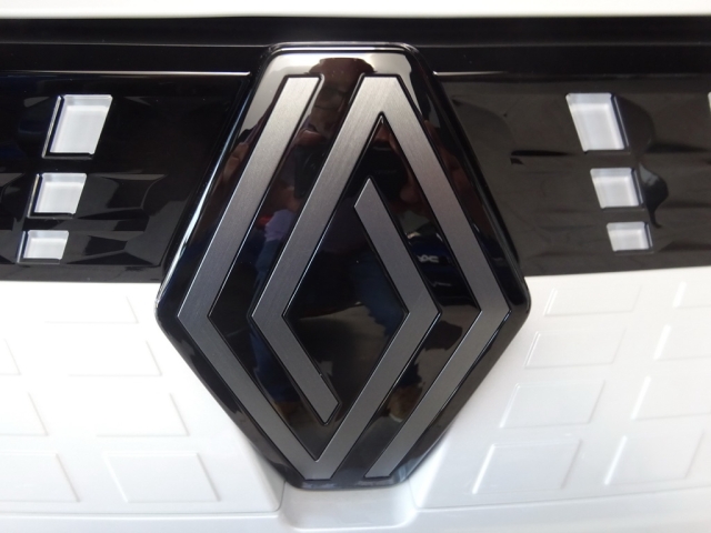 Renault - CAPTUR ESPRIT ALPINE E-TECH FULL HYBRID 160