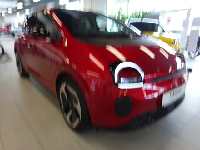 Renault - TWINGO E-TECH ELECTRIC Techno 80 PS urban range