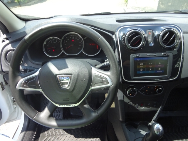 Dacia - SANDERO II Stepway Charisma TCe 90 S&S