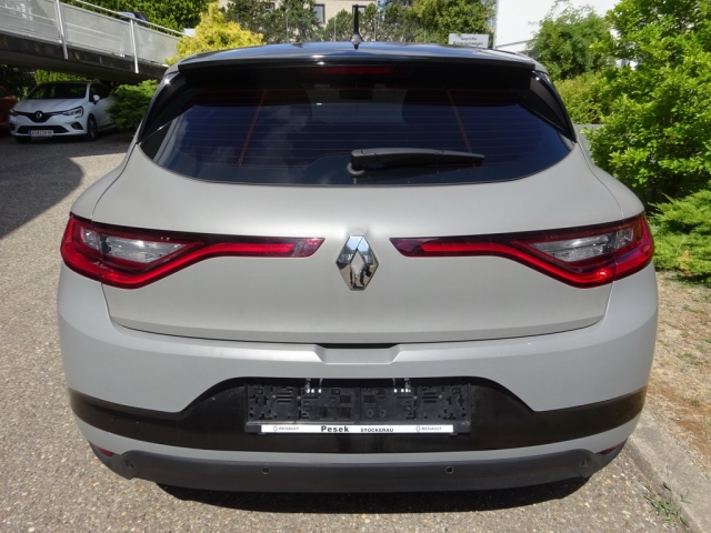 Renault - MEGANE Limited TCe 100