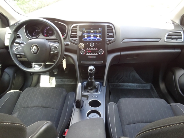 Renault - MEGANE Limited TCe 100