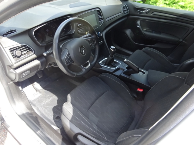 Renault - MEGANE Limited TCe 100