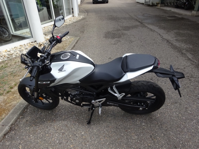 Honda - CB 125R