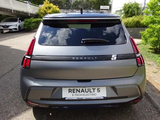 Renault - R5 E-Tech Electric Roland Garros