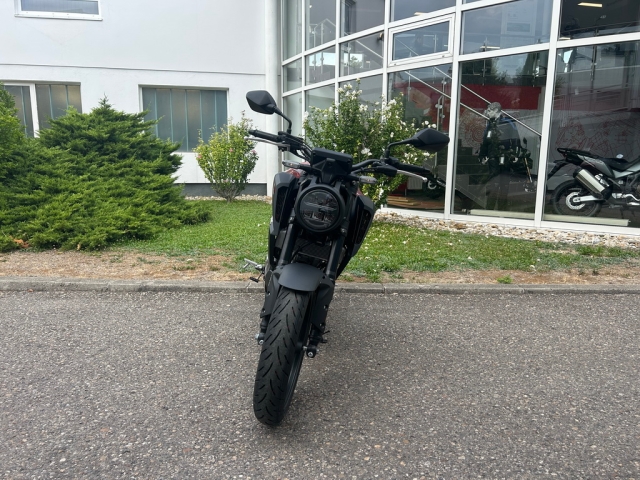 Honda - CB 125R