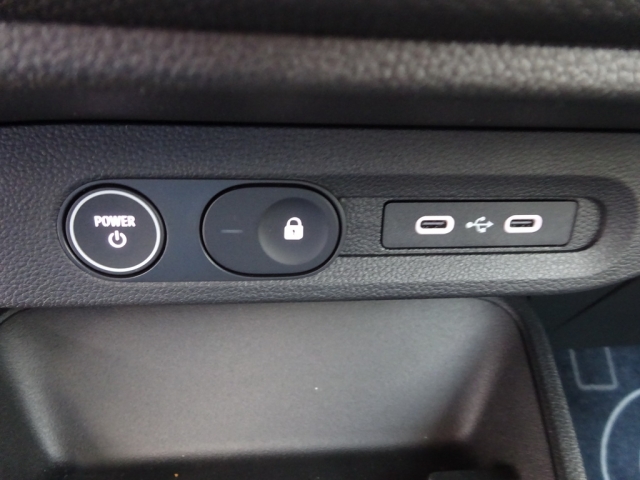 Renault - TWINGO E-TECH ELECTRIC Techno 80 PS urban range
