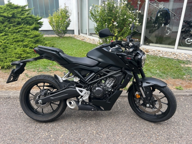 Honda - CB 125R