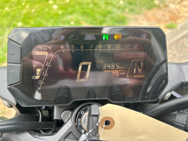 Honda - CB 125R