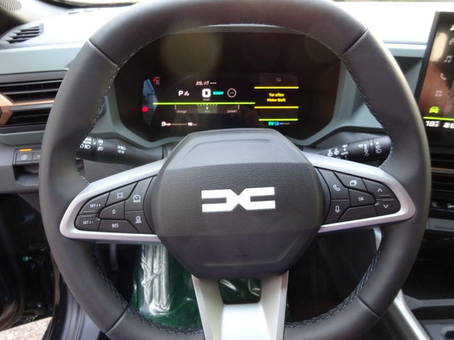 Dacia - BIGSTER EXTREME HYBRID 155