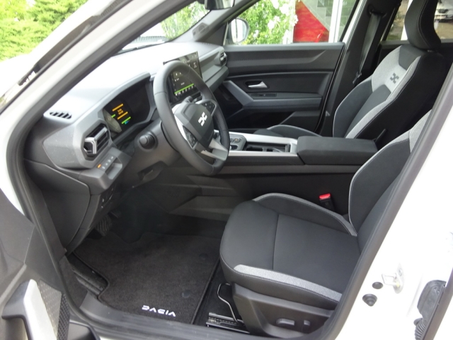 Dacia - BIGSTER JOURNEY HYBRID 155