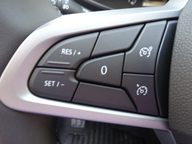 Dacia - SANDERO EXPRESSION TCe 100
