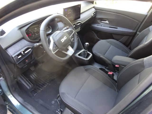 Dacia - SANDERO EXPRESSION TCe 100