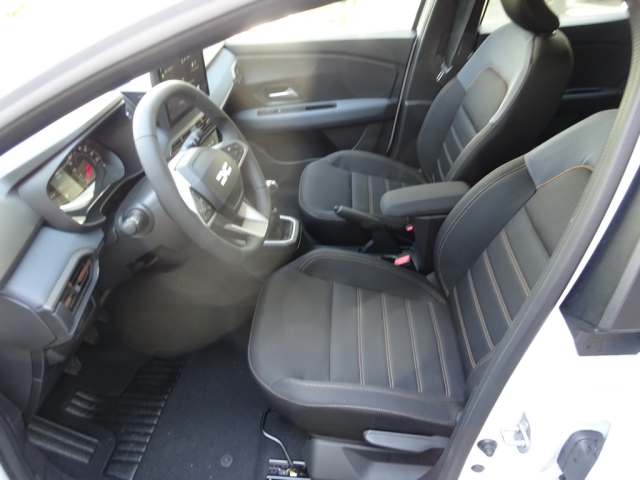 Dacia - SANDERO STEPWAY EXPRESSION TCe 110
