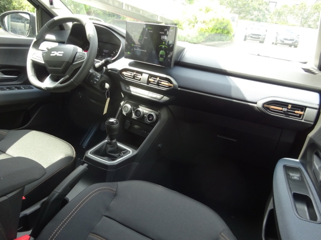 Dacia - SANDERO STEPWAY EXPRESSION TCe 110