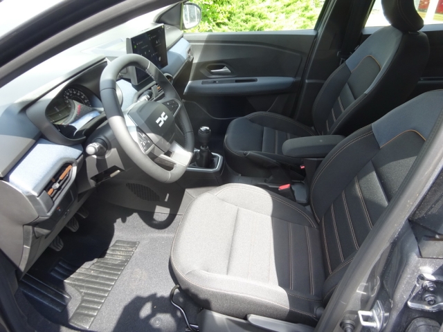 Dacia - SANDERO STEPWAY EXPRESSION TCe 110