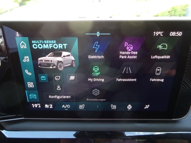 Renault - RENAULT 4 E-TECH ELECTRIC Iconic 150 PS comfort range