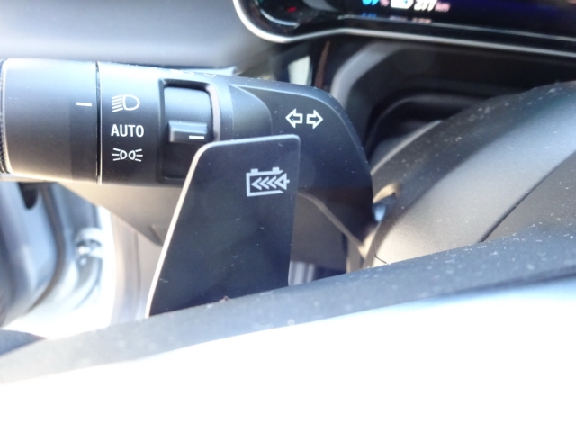 Renault - RENAULT 4 E-TECH ELECTRIC Iconic 150 PS comfort range