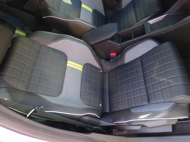Renault - RENAULT 4 E-TECH ELECTRIC Iconic 150 PS comfort range