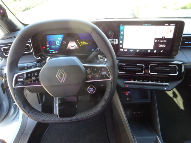 Renault - RENAULT 4 E-TECH ELECTRIC Iconic 150 PS comfort range
