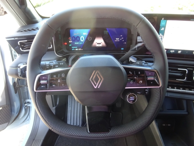 Renault - RENAULT 4 E-TECH ELECTRIC Iconic 150 PS comfort range
