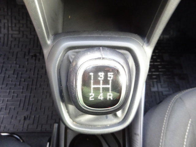 Hyundai - I10L3 PLUS 1,0 MT (304qq)