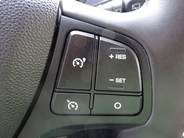 Hyundai - I10L3 PLUS 1,0 MT (304qq)