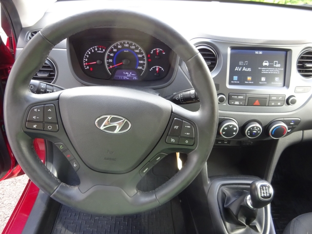 Hyundai - I10L3 PLUS 1,0 MT (304qq)