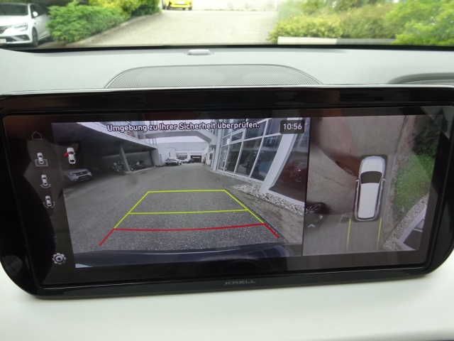 Hyundai - Santa Fe PHEV Luxury Line 1,6 T-GDi PHEV 4WD AT s1