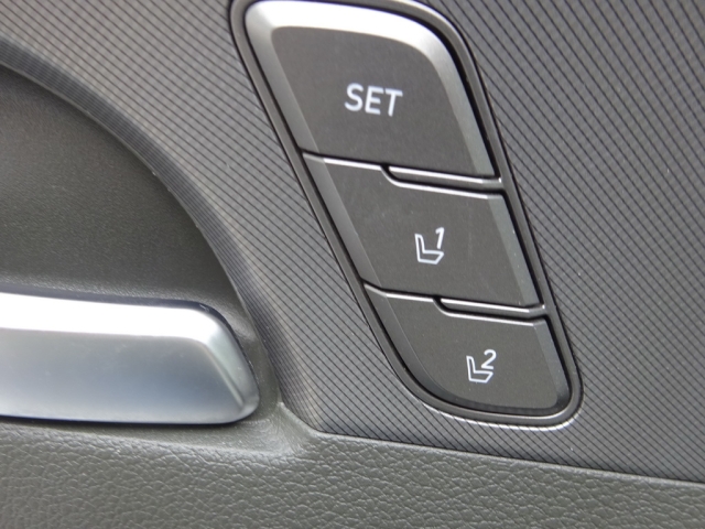 Hyundai - Santa Fe PHEV Luxury Line 1,6 T-GDi PHEV 4WD AT s1