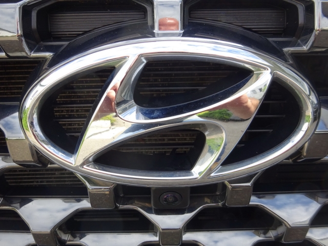 Hyundai - Santa Fe PHEV Luxury Line 1,6 T-GDi PHEV 4WD AT s1