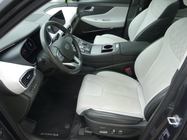 Hyundai - Santa Fe PHEV Luxury Line 1,6 T-GDi PHEV 4WD AT s1
