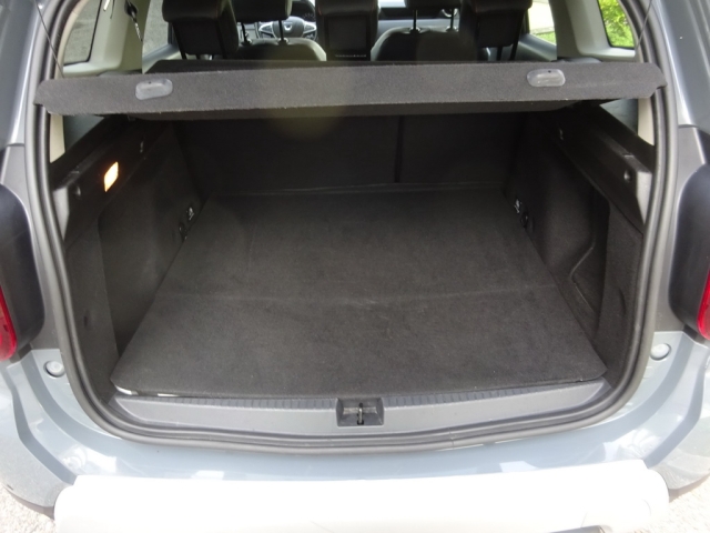 Dacia - DUSTER EXTREME TCe 150 4WD (A3 4 M3M 6US)