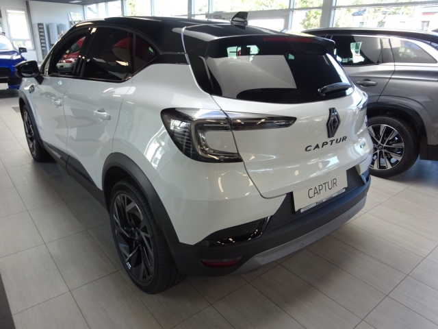 Renault - CAPTUR ESPRIT ALPINE E-TECH FULL HYBRID 160