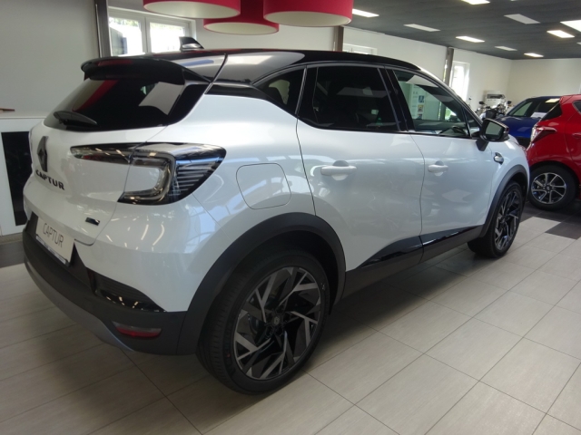 Renault - CAPTUR ESPRIT ALPINE E-TECH FULL HYBRID 160