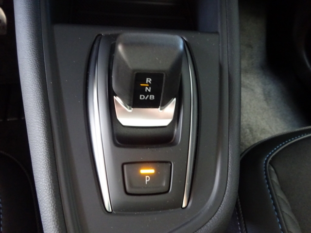 Renault - CAPTUR ESPRIT ALPINE E-TECH FULL HYBRID 160