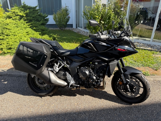 Honda - CB 1000GT