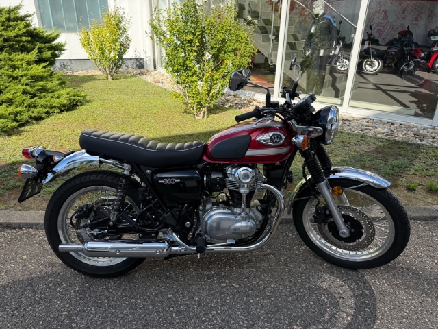 Kawasaki - W800
