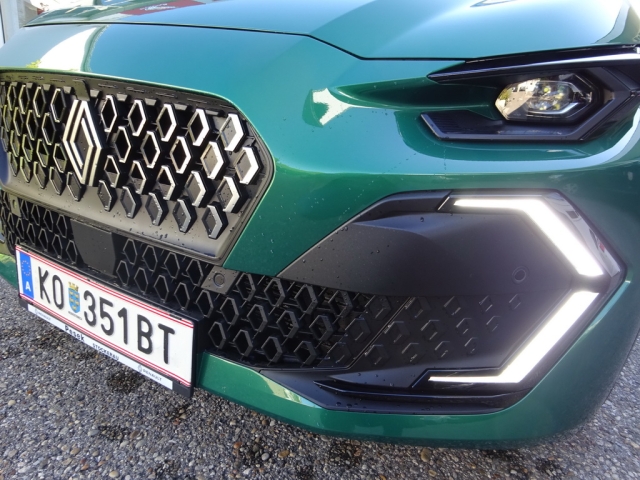 Renault - NEUER CLIO Techno TCe 115