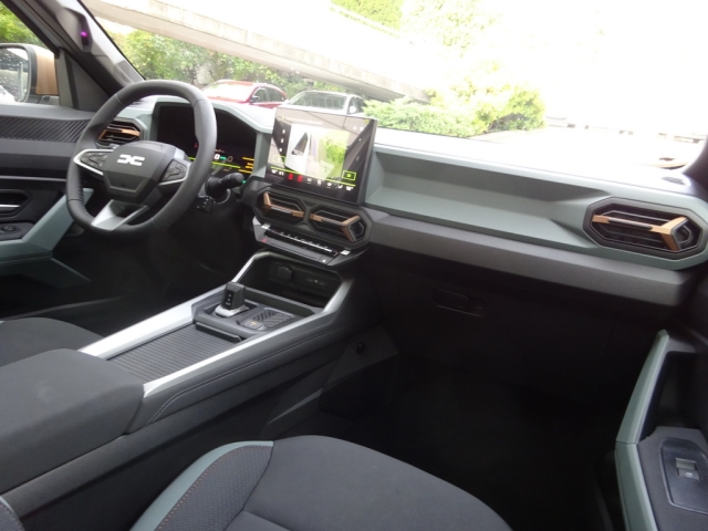 Dacia - BIGSTER EXTREME HYBRID 155