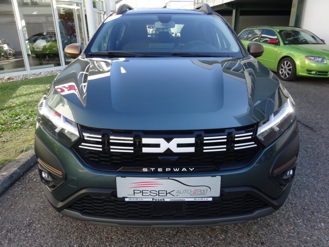 Dacia - SANDERO STEPWAY EXTREME+ TCe 90 (STVB M6 6U S)