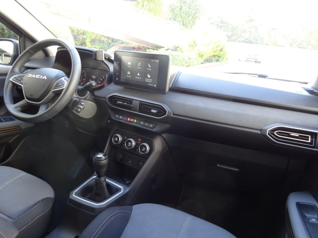 Dacia - SANDERO STEPWAY EXTREME+ TCe 90 (STVB M6 6U S)